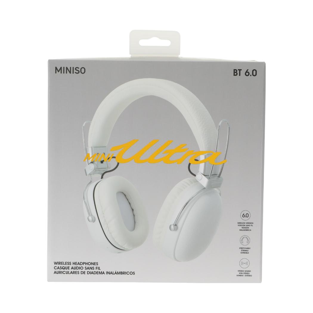M Series Wireless Headphones Model: P21(Beige)