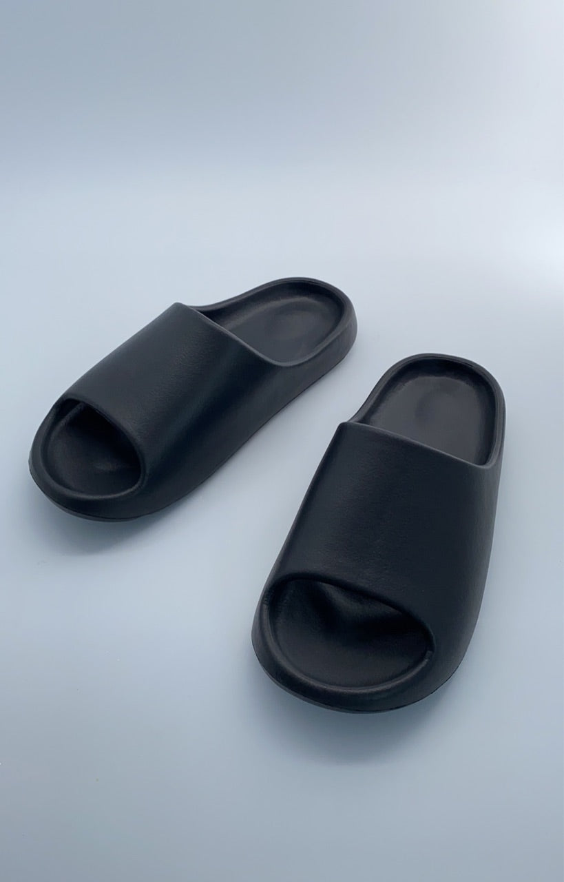 Classic Coconut Cushioned Thick Slipper(Black,43-44) Classic Coconut Cushioned Thick Slipper(Black,43-44)