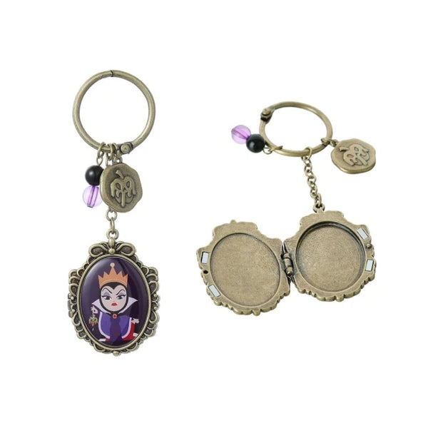 Disney Villains Collection Retro Photo Album Keychain(Evil Queen)