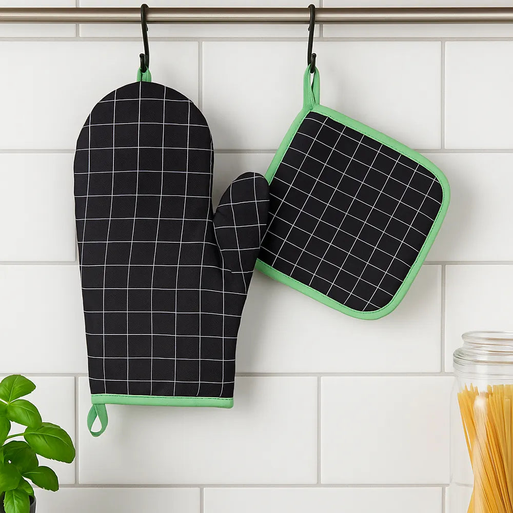 Black White Series Oven Mitt & Pot Holder Set(Grids) Black White Series Oven Mitt & Pot Holder Set(Grids)