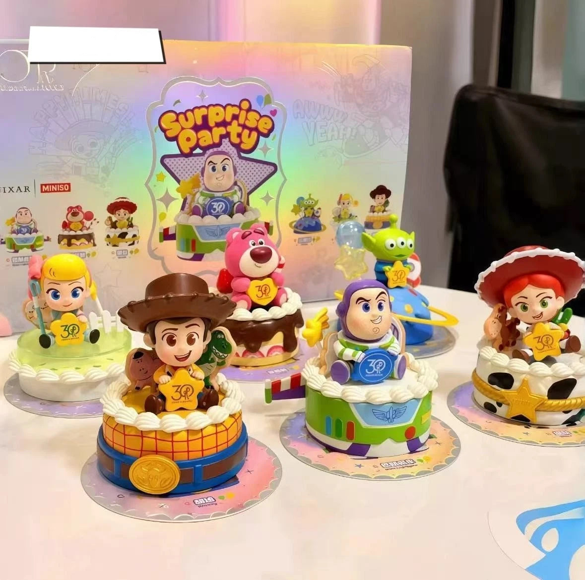 Disney Toy Story Surprise Party Figure Surprise Box